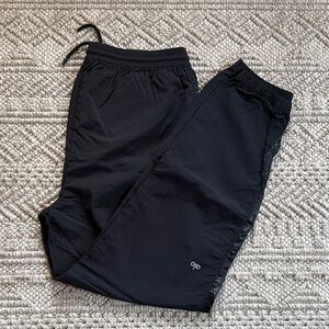 Women’s Alo Jogger Pants